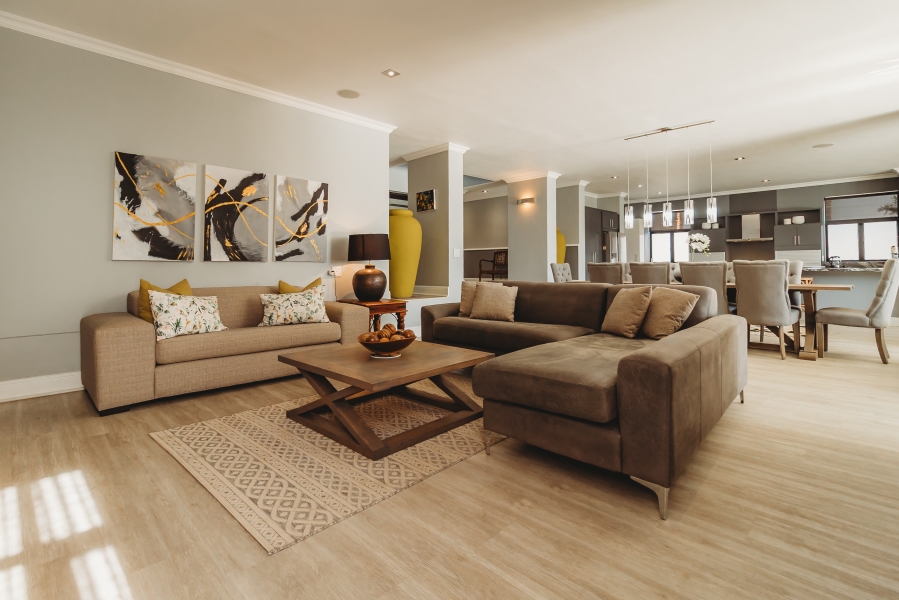 4 Bedroom Property for Sale in Herolds Bay Western Cape